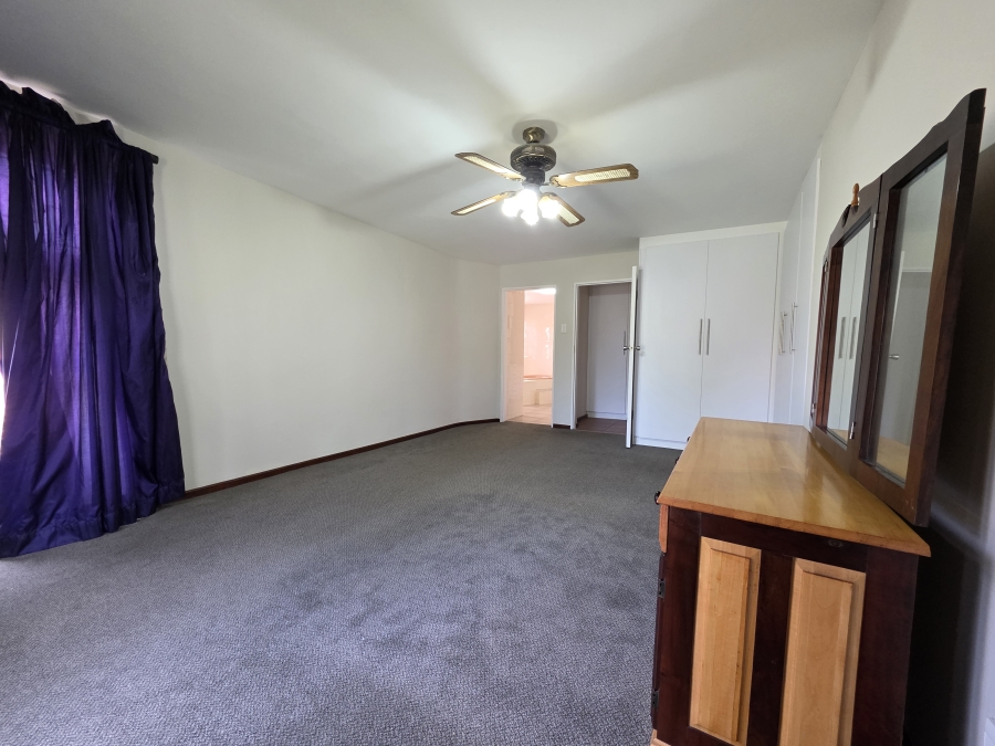 5 Bedroom Property for Sale in Bayview Western Cape